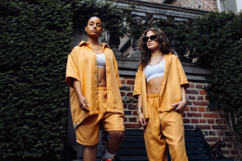 JJAYCE-men-women-shirt-shorts-trousers-orange