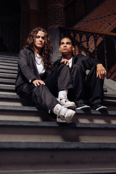 JJAYCE-men-jacket-trousers-black